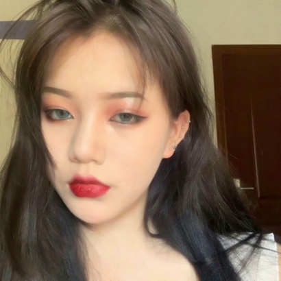 36张高清御姐风颓废女头像 自带高冷社会气质