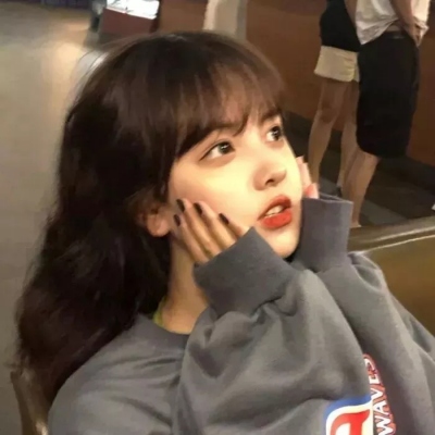 18张超酷真人女生微信头像合集 直接用不踩雷