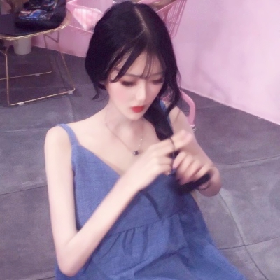 23张高清韩国女生微信头像 好看又百搭