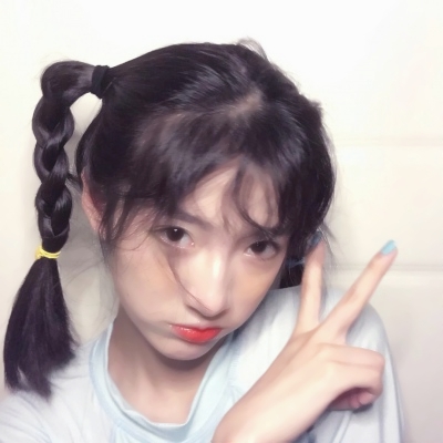 18张高清女生网图头像 新潮款一次看够