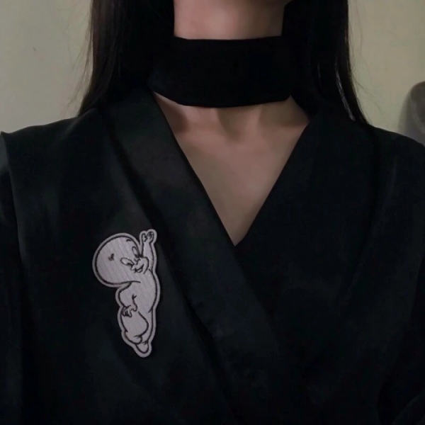 20张超清霸气女生下半身网图头像 还有半身款可选