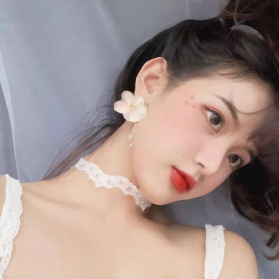 35张氛围感真人女生头像 意境感拉满的美女头像素材