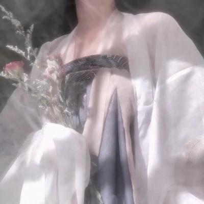 16张真人古风女生头像 清透仙气又淡雅高级