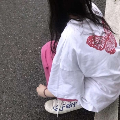 版女生专用QQ头像来了！共20张好看的图