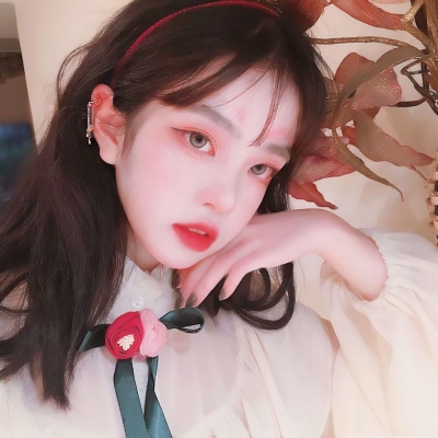 超有气场！11张高清御姐高冷气质头像合集