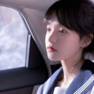 15张高清干净清纯女生头像 简单又好看的女生头像合集