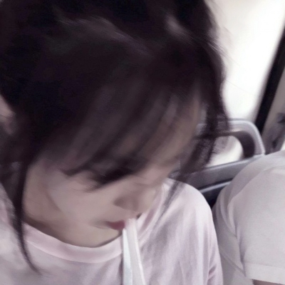 18张高清清新感女生侧脸头像 气质氛围感拉满