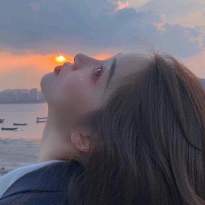 超气质美女微信头像合集 20张好看头像直接存