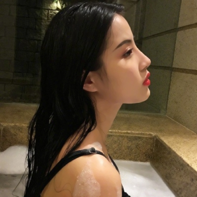 10张气质感拉满的可爱优雅女生头像 高清无水印