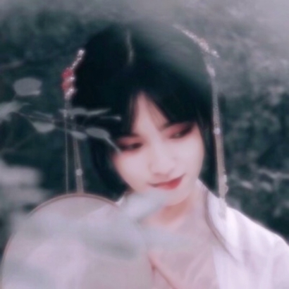 18张高清好看的古风真人女生头像合集