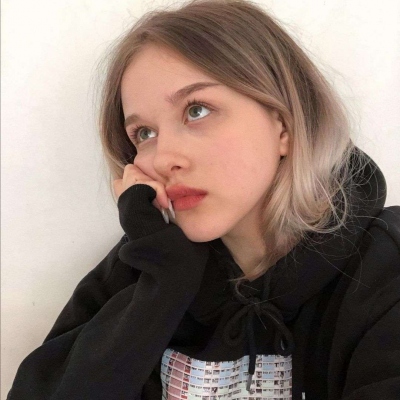 最新版微信欧美女生高清头像合集 共10张