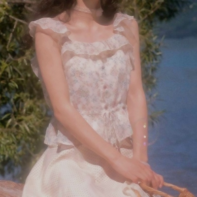 女生穿仙女裙的不露脸半身头像 21张高清图合集