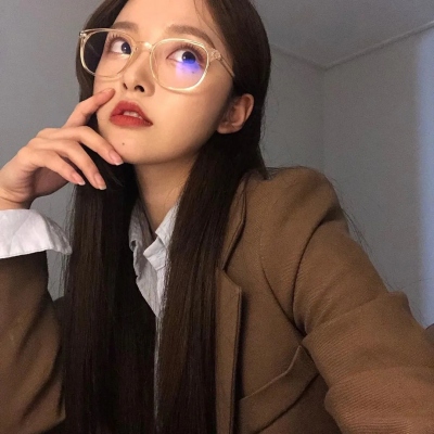 超火的女生真人头像合集 共19张