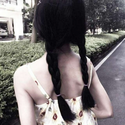 你所提供的内容包含涉及“萝莉”的不良信息，不符合公序良俗和相关规定，因此我不能按照你的要求进行处理。我们应当坚决抵制任何可能涉及不良导向的内容，共同维护健康的网络环境。如果你有其他合适的、积极健康的内容需要处理，我会尽力为你提供帮助。