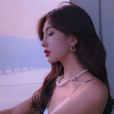 超火的女生真人头像合集 共19张