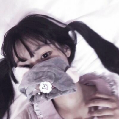 32张高清真实感女生QQ头像 好看又百搭