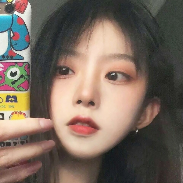22张超清真人高冷小姐姐头像合集 女生头像专属精选