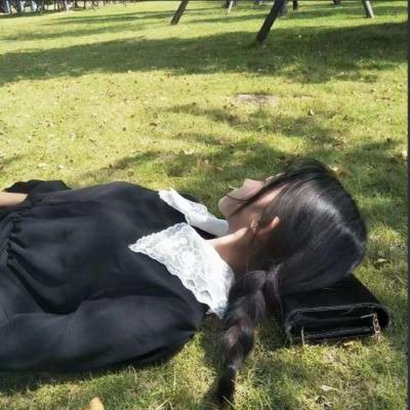 20张高清可爱女生绿色系头像 直接存不用等