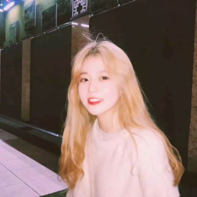 18张高清真人女生微信头像 质感拉满直接用