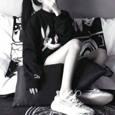 女生霸气社会QQ头像！19张高清拽酷女生头像合集