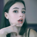 36张气质拉满！淡雅风欧美女生微信头像合集