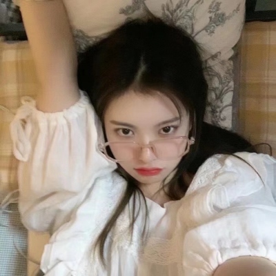 20张ins风清冷模糊白月光女生真人头像分享