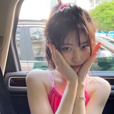 超火的超清女生头像合集（共13张）