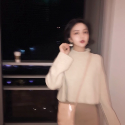 14张高清城市意境女生头像 氛围感拉满的氛围感女头合集