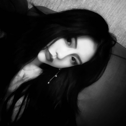 12张高清黑白款！霸气高冷女生真人网图头像