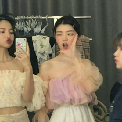 26张高冷原宿风闺蜜头像 高清潮酷姐妹头像合集