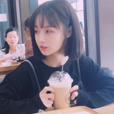 12张高清有气质的女生唯美短发头像合集
