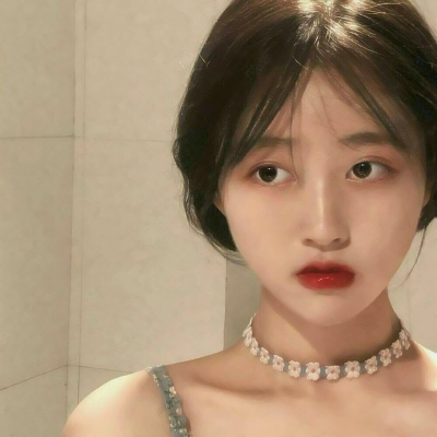 13张高清可爱气质女生头像 快来pick你的专属头像