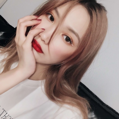 36张高清真人女生时尚头像 可爱又好看的真人照片头像合集