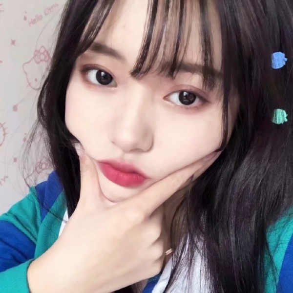 36张高清韩系清新女生真人头像 氛围感拉满的时尚头像合集