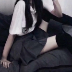 女生下半身丧系不露脸QQ头像 36张高清图汇总