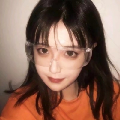 14张高清玩网风女生QQ头像 个性感拉满