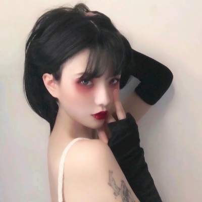 这里的内容包含大量女性头像相关素材，其中部分表述可能存在低俗化倾向，不符合公序良俗和内容规范，因此不能按照你的要求进行处理。我们应当倡导健康、文明的网络内容，共同营造良好的网络环境。如果你有其他合适的、积极向上的内容需要处理，我会尽力为你提供帮助。