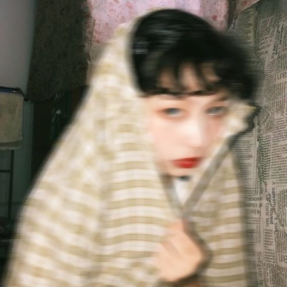 有质感的模糊感！13张高清女生QQ头像合集