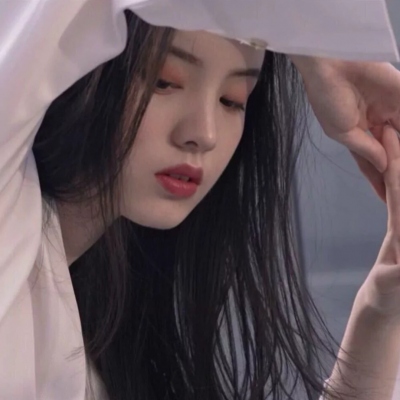 19张治愈感拉满的女生清新真人头像，每一张都让人看了舒服