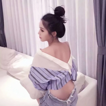 30张高清有气质的成熟知性女生微信头像