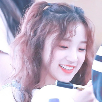 宋雨琦可爱高清头像合集 28张明星头像素材