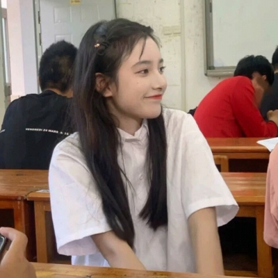 女生低调有内涵的真人头像来啦，一共9张