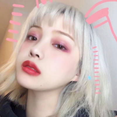 超酷！16张个性染发社会女生头像合集
