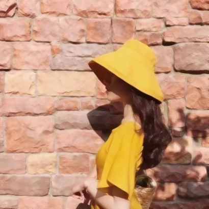 30张高清有气质的成熟知性女生微信头像