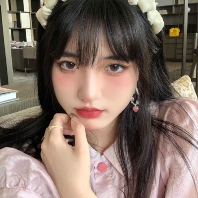 网红脸清秀女生头像合集 20张