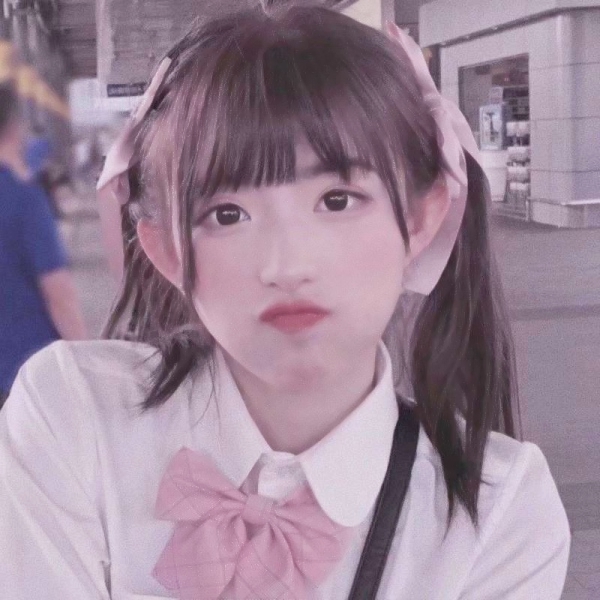 19张超清好看的女生唯美真人头像合集