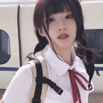9张高清高中生女生日常头像 个性感拉满