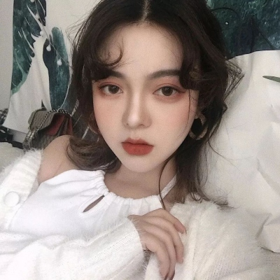 最火的女生俏皮可爱头像合集 20张高清图