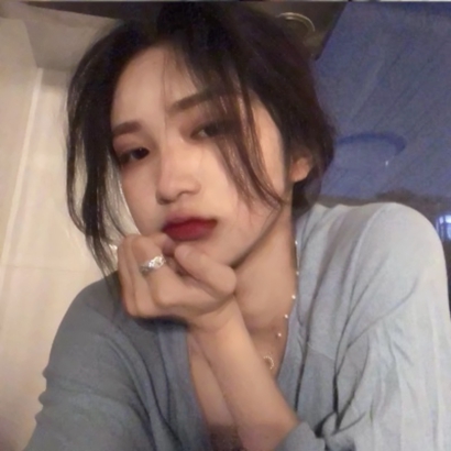 8张气质漂亮的高清真人女生微信头像合集