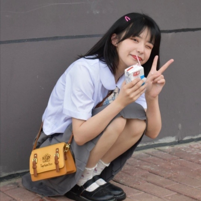 14张超甜ins风可爱女生头像 快拿去当头像吧